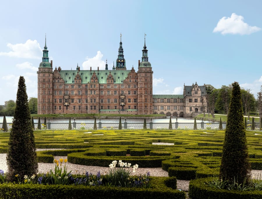 Frederiksborg Slot i Hillerød huser blandt andet det nationale portrætgalleri. Foto: Pressefoto Frederiksborg ∙ Nationalhistorisk Museum.